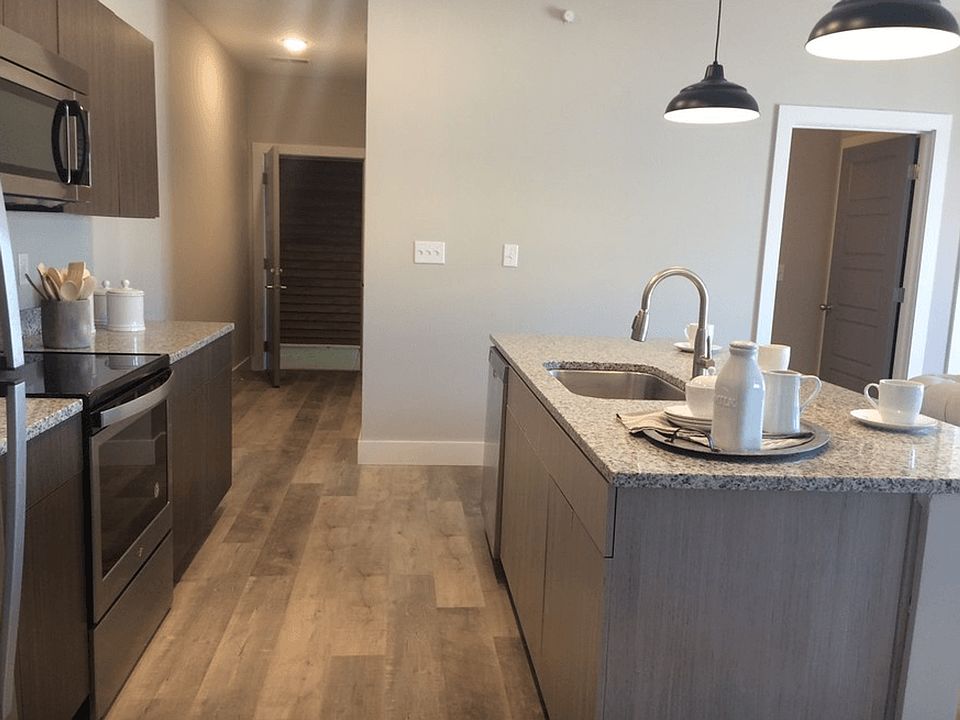 1st image of 3765 Winthrop Dr #1304