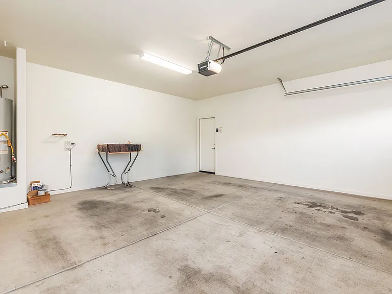 11415 E Glowing Sunset Dr — Photo 33