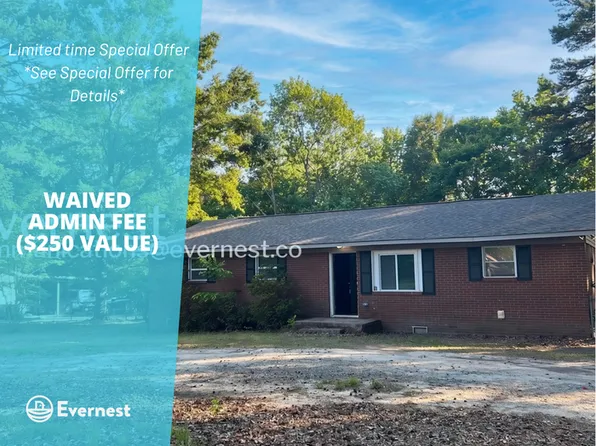 203 Pine Tree Dr, Matthews, NC 28104