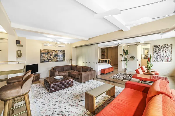 Sold by Nest Seekers International | media 19