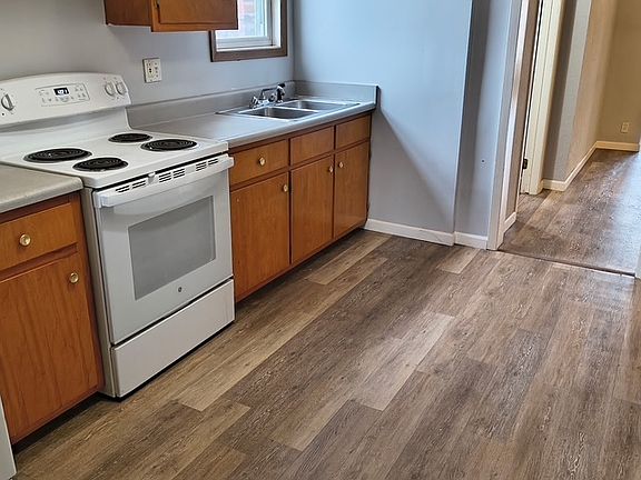 5th image of 148 Euclid Ave #2