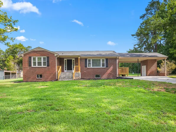 5819 Scarlet Oak Dr, Mc Leansville, NC 27301