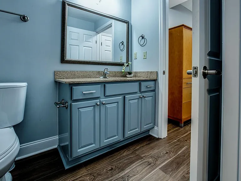215 W College Ave #711 — Photo 18