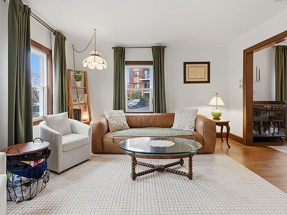 5th image of 11 Stimson St