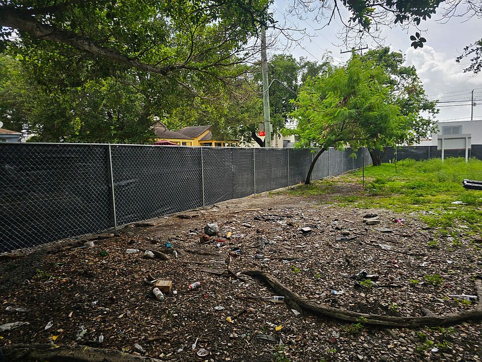 1st image of 6210 NW 1st Pl