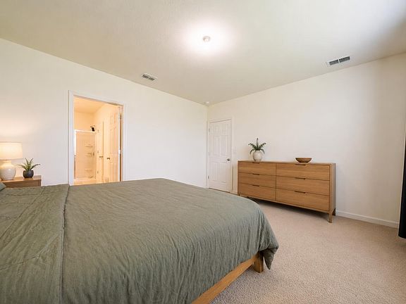 5th image of 12296 SW RIMINI Way