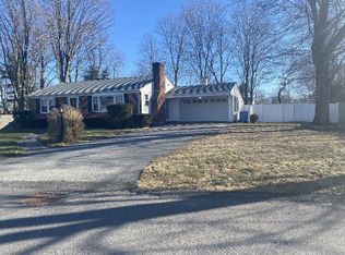 5 Tanglewood Dr, Cumberland, RI 02864
