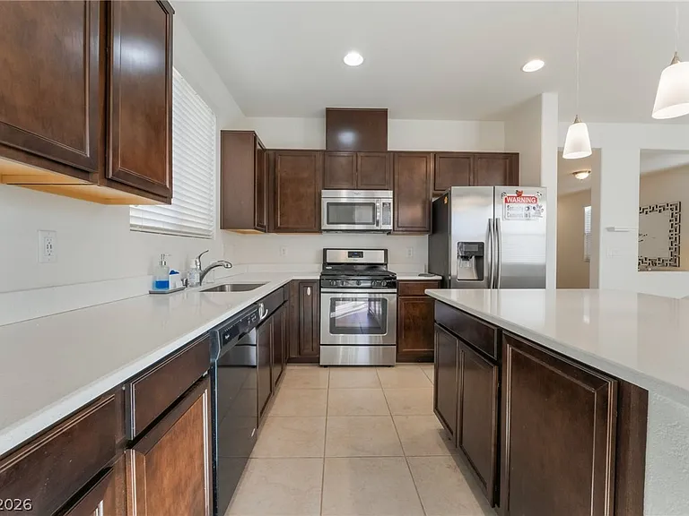 8749 Spanish Ridge Ave — Photo 9