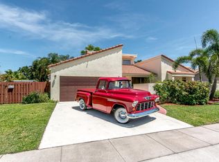 7298 NW 4th Ave, Boca Raton, FL 33487