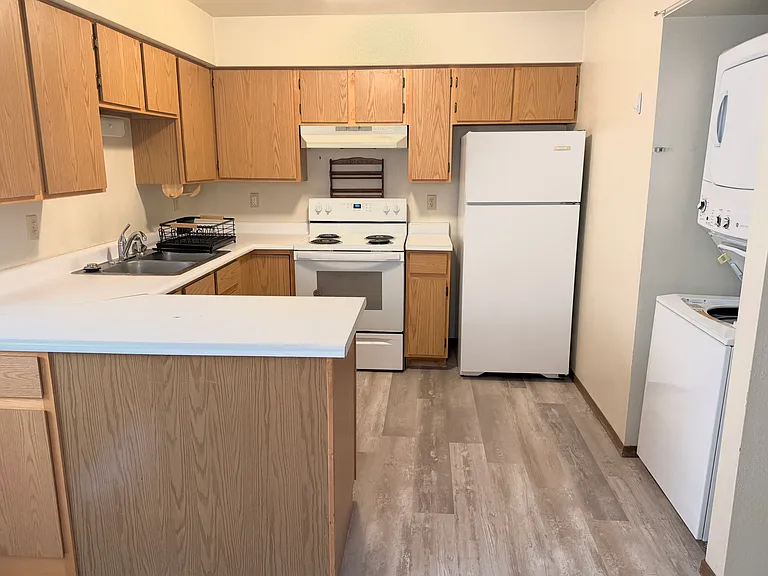 514 E Harney St #D — Photo 7