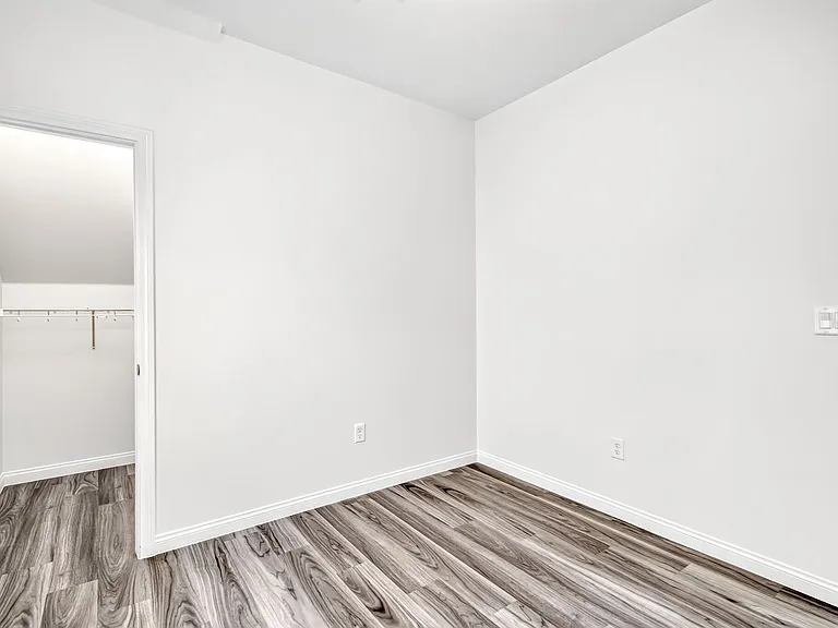 5226 Tartan Hill Ave — Photo 22