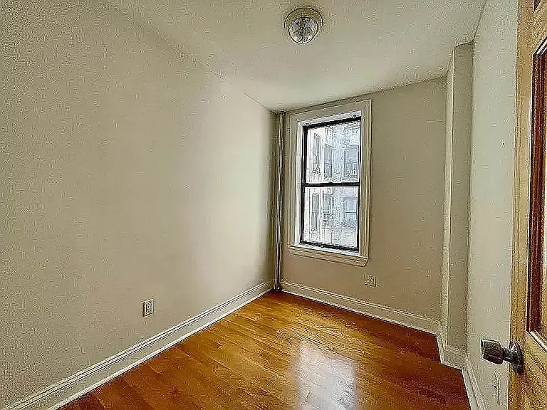 132 Thompson St #16 — Photo 4