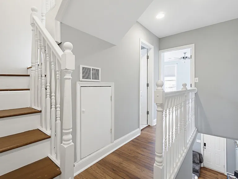 1429 Olive St — Photo 14