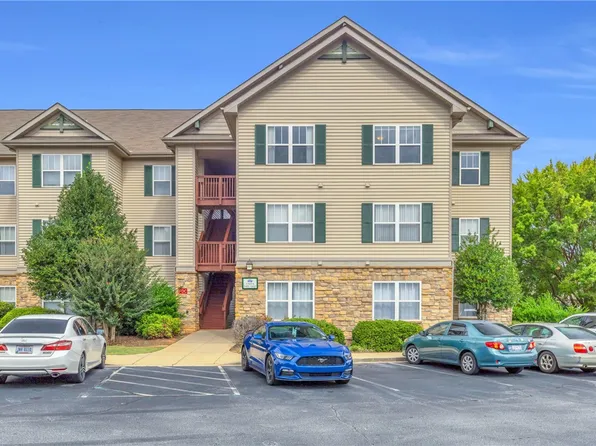 1431 Harts Ridge Dr, Seneca, SC 29678