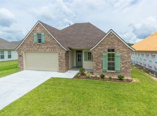 210 Aston Ln, Sulphur, LA 70665