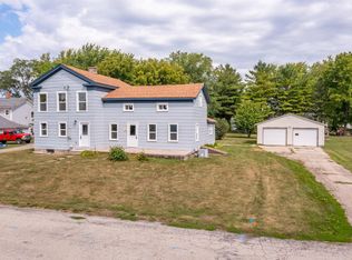 125 Hickory St, Omro, WI 54963