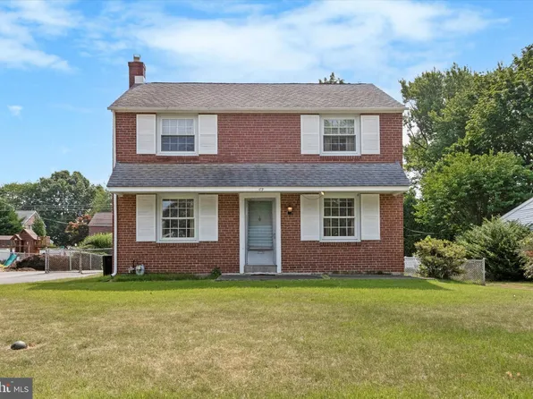 69 Indian Rock Dr, Springfield, PA 19064