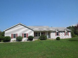 10928 Nicholson Rd, Fowlerville, MI 48836