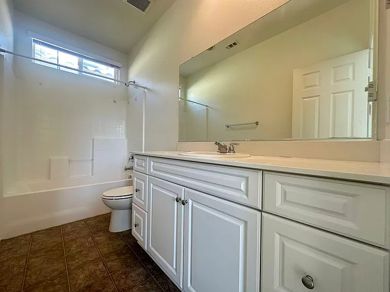 5862 Ginger Dr — Photo 8