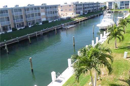 5th image of 110 Shore Ct #3110