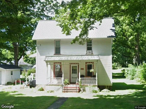 630 Summer St, Olivet, MI 49076