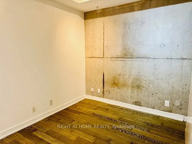 39 Brant St #304 — Photo 14