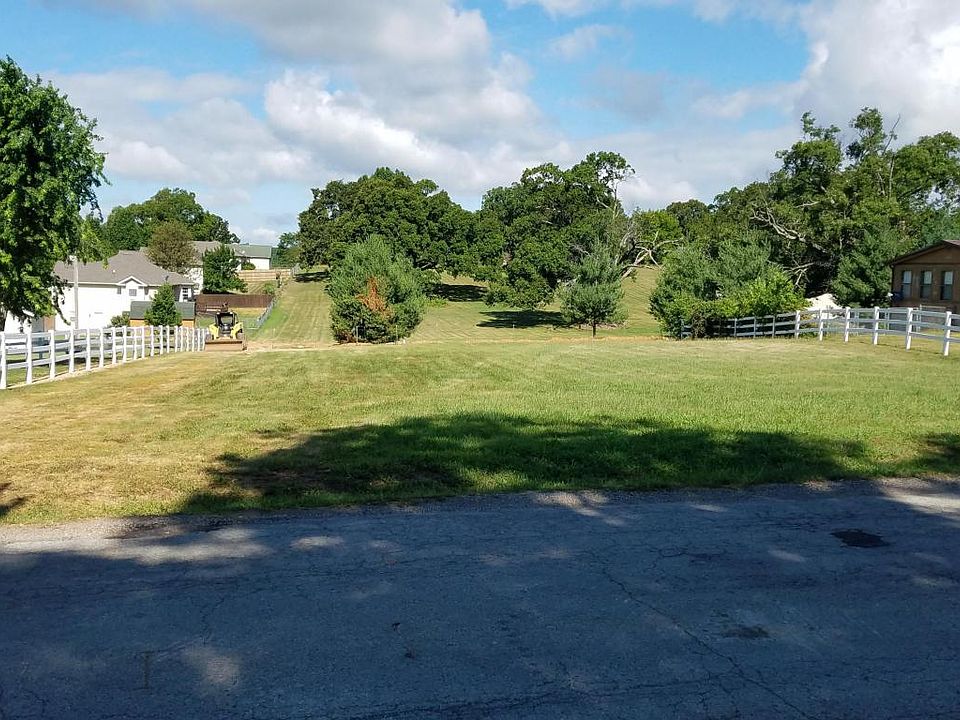 2nd image of 2907 Siloam Springs Rd