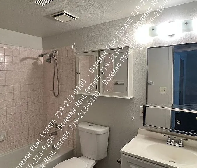 5530 Bowden Loop #D — Photo 9