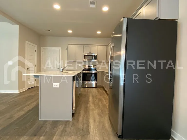 490 Ridge View Cir — Photo 8