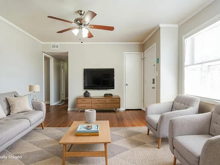 224 Tanglewood Cir — Photo 5