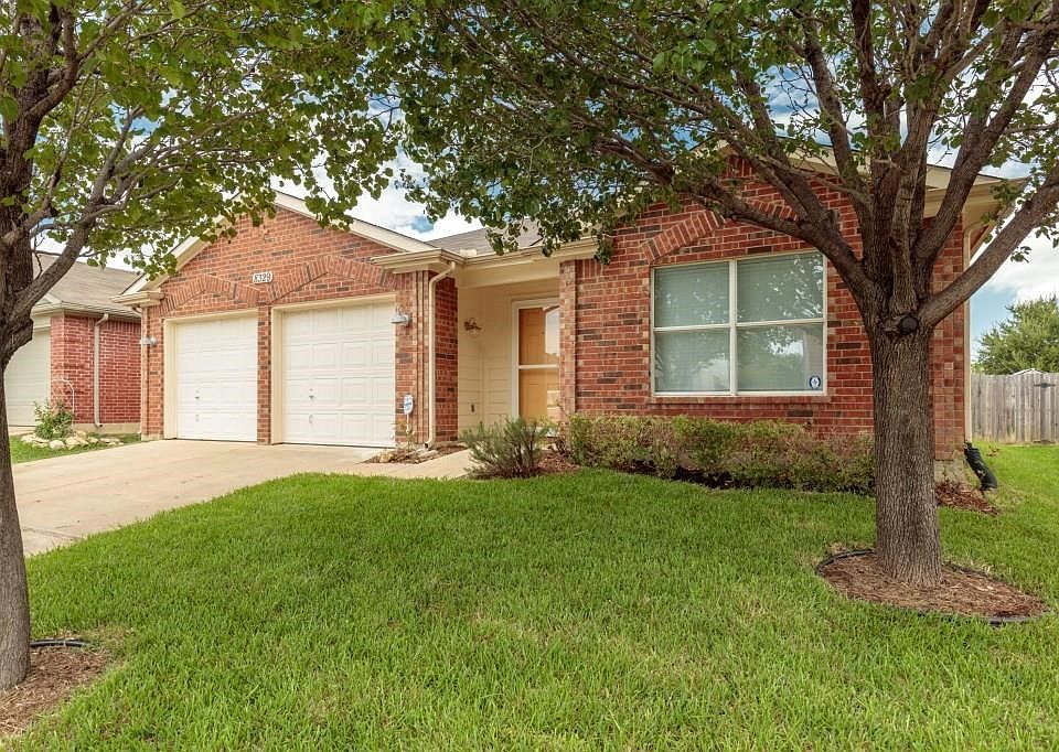 1st image of 8329 Horseshoe Bend Dr