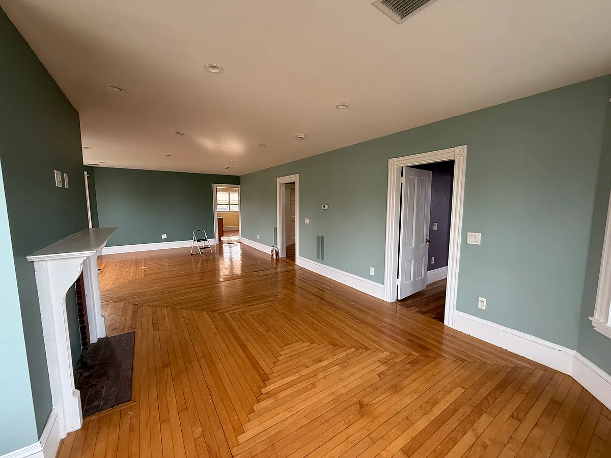 Building Photo - 792 Washington St #2