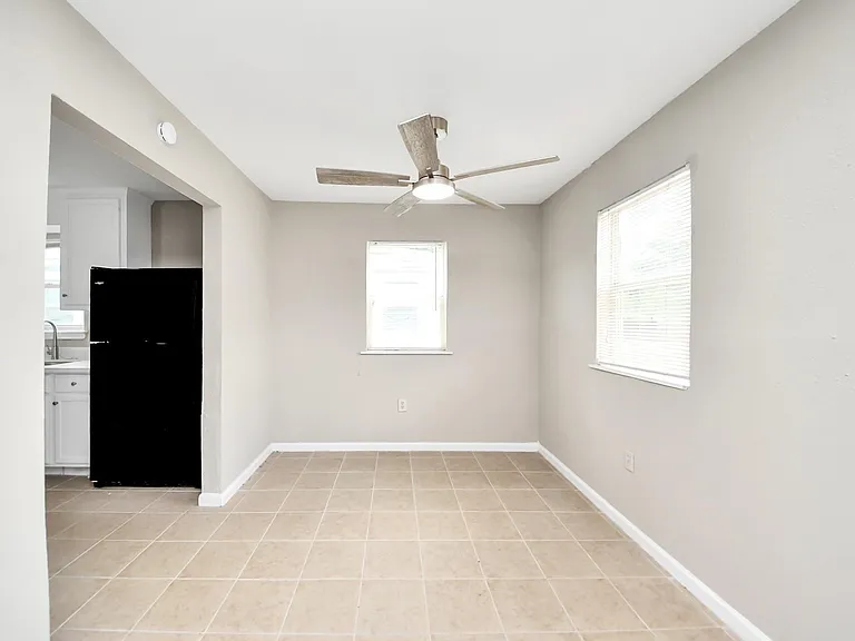3914 Hoffman St #C — Photo 10