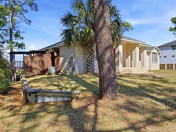 4th image of 14912 Monrovia St