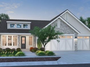 2046 N Phillip Ave #83, Clovis, CA 93619