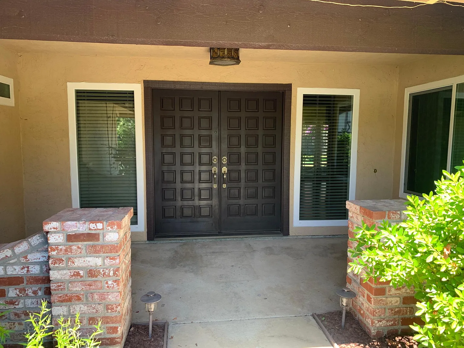 1420 Champion Oaks Dr — Photo 3