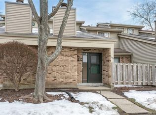 454 Jamestown Cir #11, Dayton, OH 45458