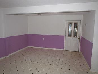 3rd image of 210 W Jefferson St