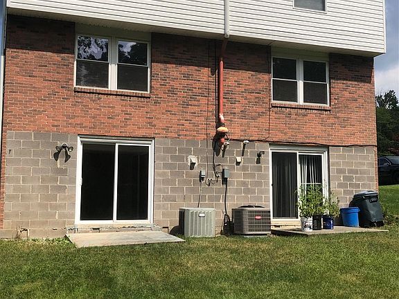 Exterior back - left side