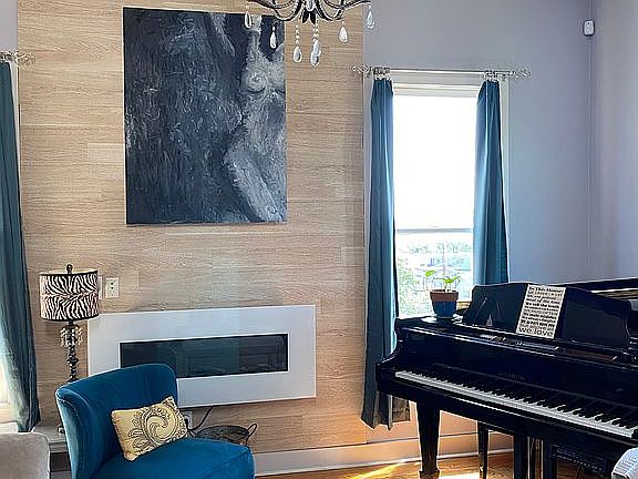 Living rm-Electronic FP