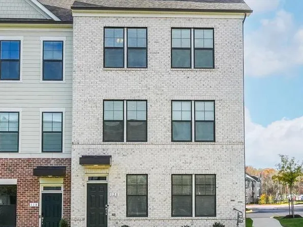 120 Beatson St, Fredericksburg, VA 22401
