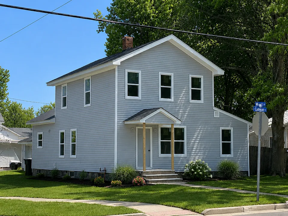 121 W Cushman St