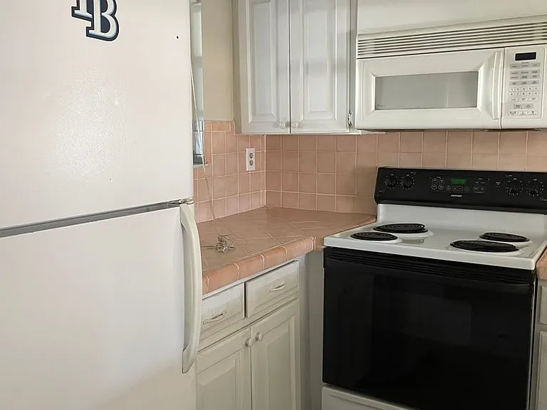 1719 Mill Run Cir — Photo 6