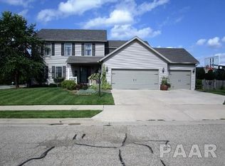 10718 N Fieldgrove Dr, Dunlap, IL 61525