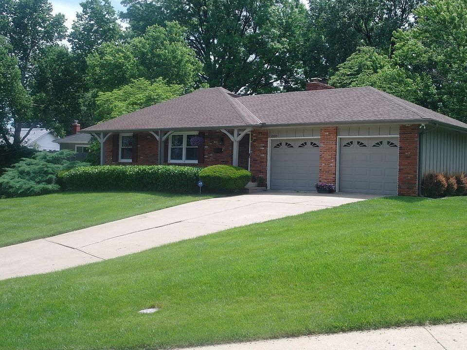 1st image of 10725 McGee St