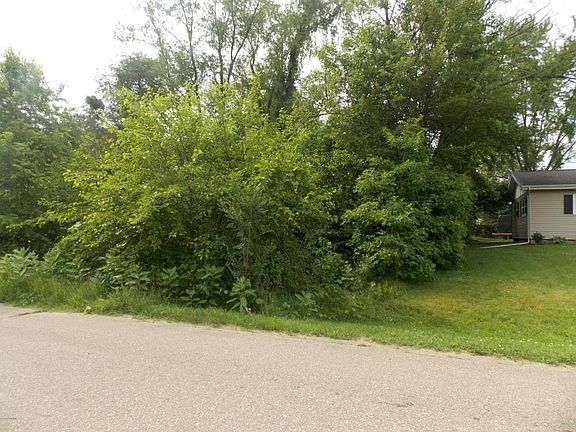 3rd image of 69179 Section St