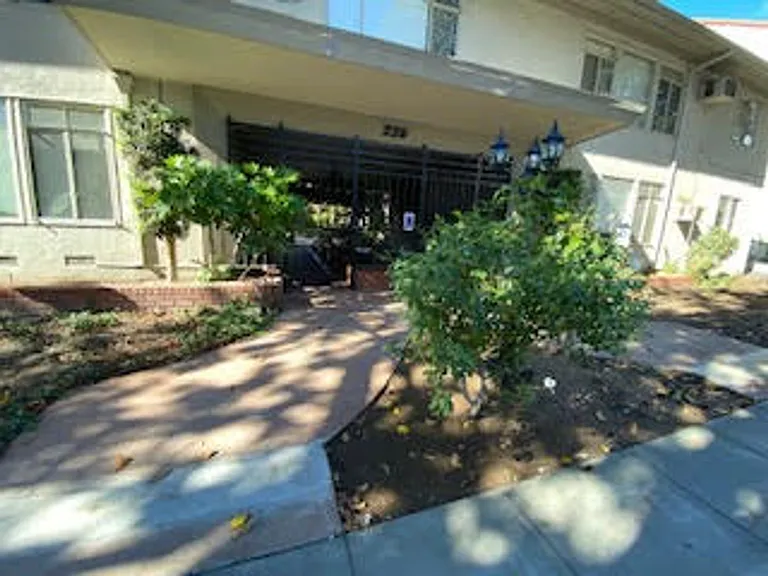 Live in Style in Madison: Rent Your Next Home Now! — Photo 19