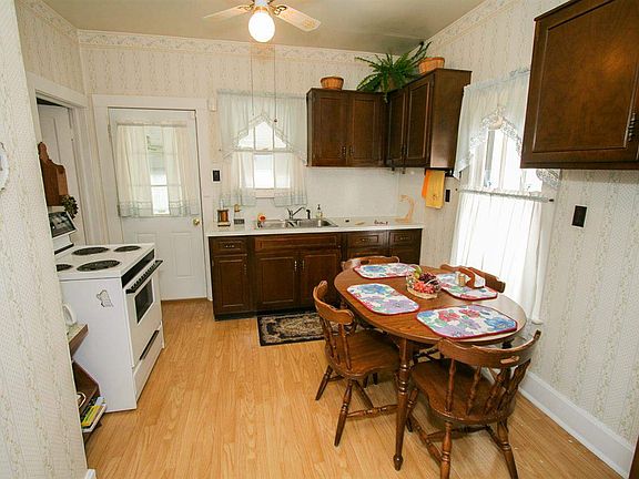 5th image of 1114 Lodge Ave