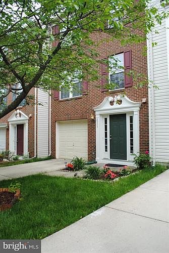 1st image of 2553 Thorncroft Pl