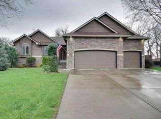4832 N Steeds Crossing Ct, Wichita, KS 67219